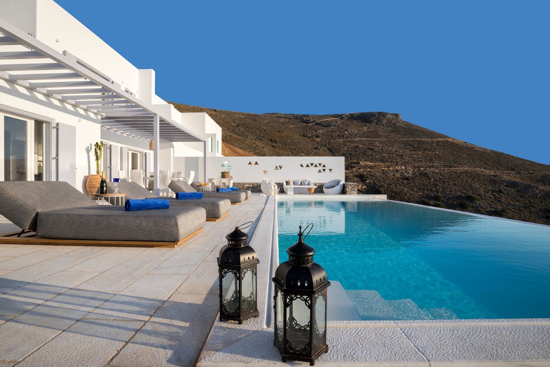 Ember villa photo.